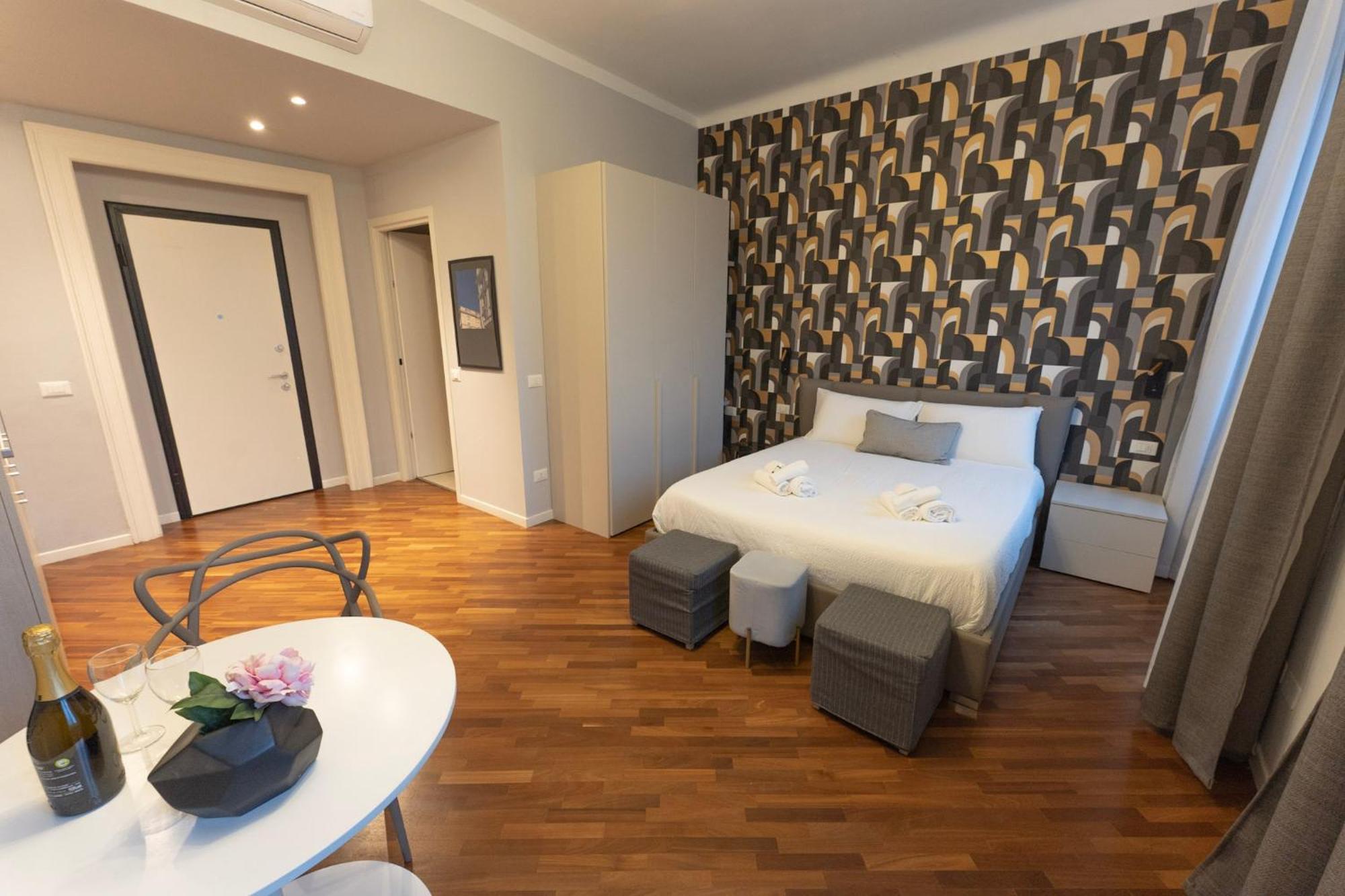 Sofia Residence Stazione Триест Экстерьер фото